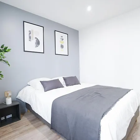 Spacious Duplex Apartment - Eiffel Tower Appartement Parijs